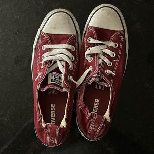 Red shoreline low top converse